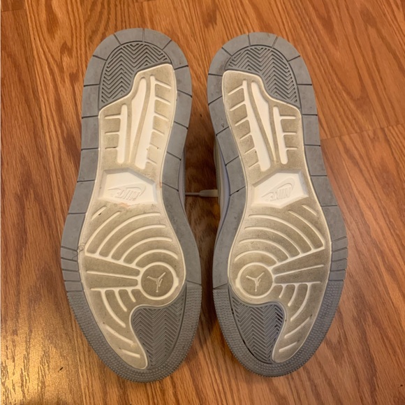 Jordan 1 Elevate Low Wolf Grey - Picture 12 of 13